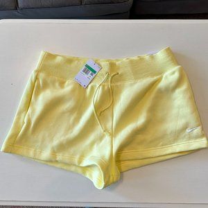 Nike Fleece Shorts Size XL NWT